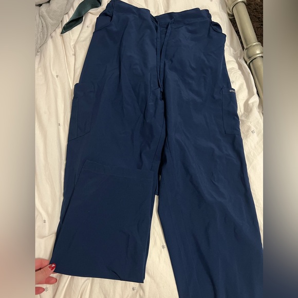 Navy blue scrub set size M! - Picture 2 of 3